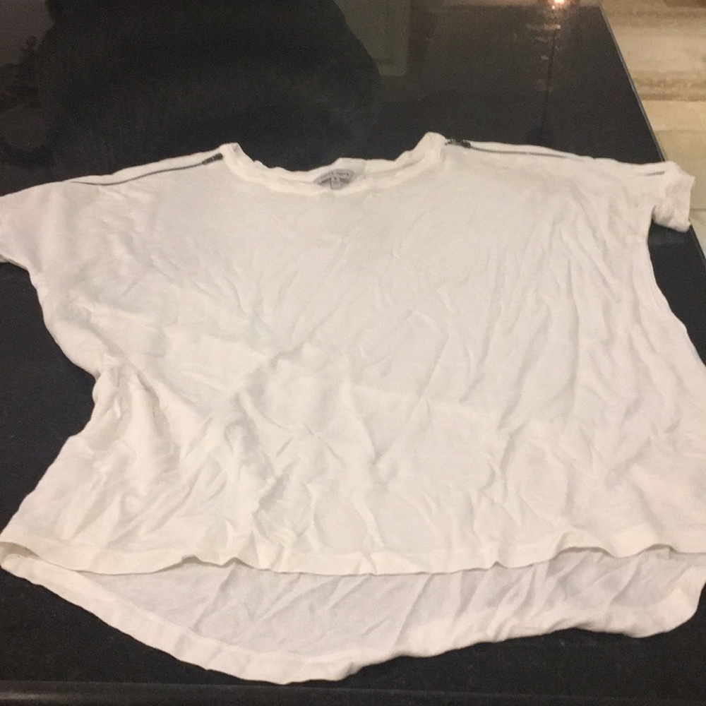 Naked zebra size s tee w zipper on shoulders
